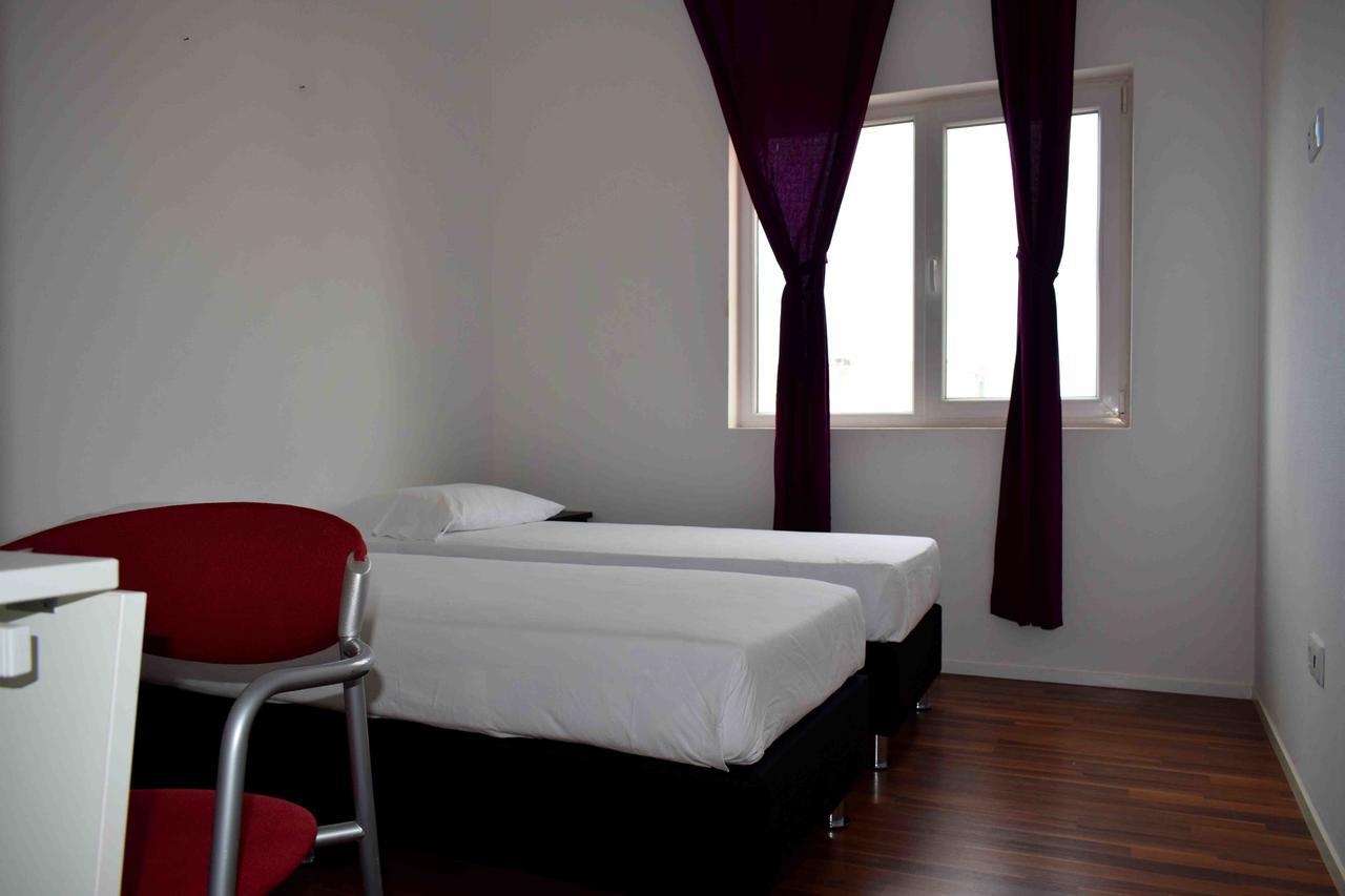 Hotel Miranda & Miranda بونتا دو سول المظهر الخارجي الصورة